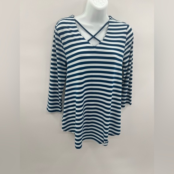 Chico's Blue & White Striped Criss-Cross Tunic Size 0 Good Pre-Owned Condition - Picture 4 of 4